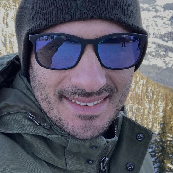 Meet your Posher, Posh - Picture 3 of 14